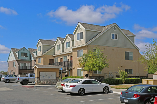 Primary Photo - Magpie Creek Condominiums