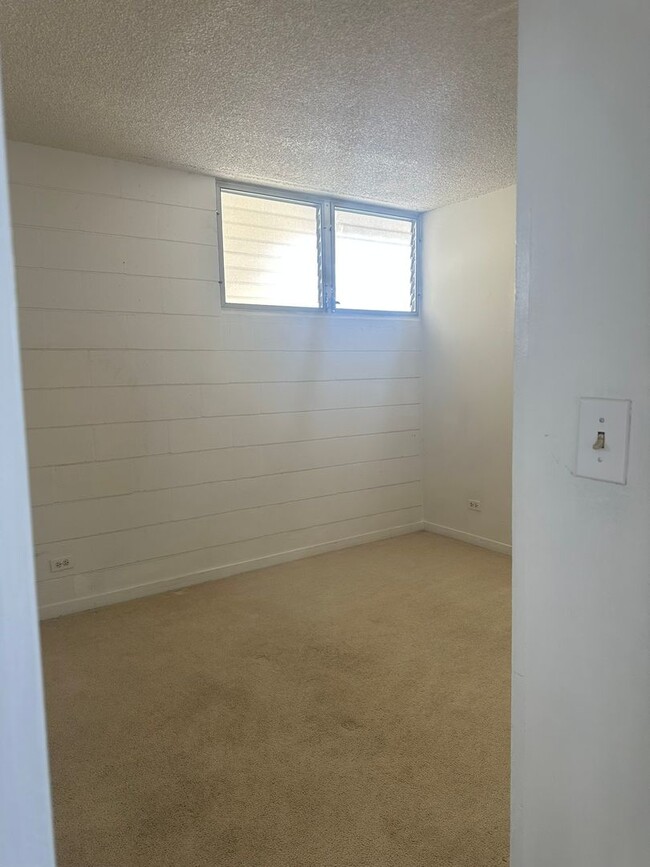 Building Photo - Fairway Gardens – 2 BD / 1 BA / 1 PK Spacious & Convenient Condo Living