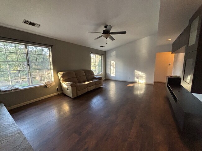 Building Photo - 3 bedroom home on community pond - great fishing!