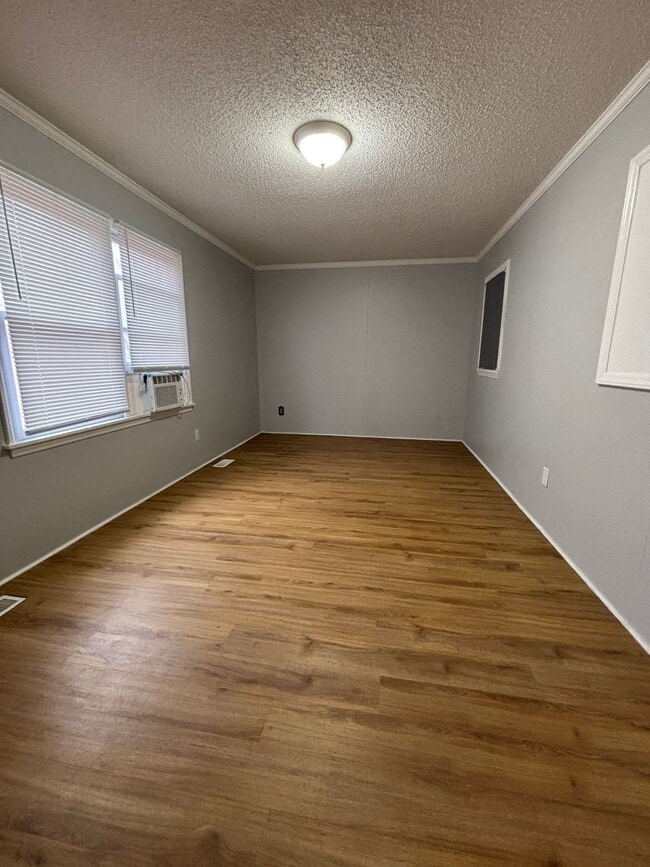 Building Photo - Cozy Kernersville 3BD Home with Modern Comforts – Available Now!