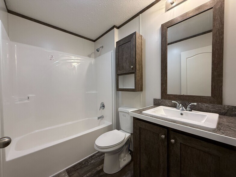 Building Photo - 38029 Versailles St