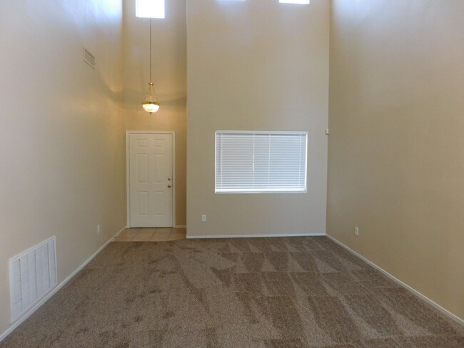 Building Photo - UPGRADED HOME WITH 3 LARGE BEDROOMS*CLOSE ...