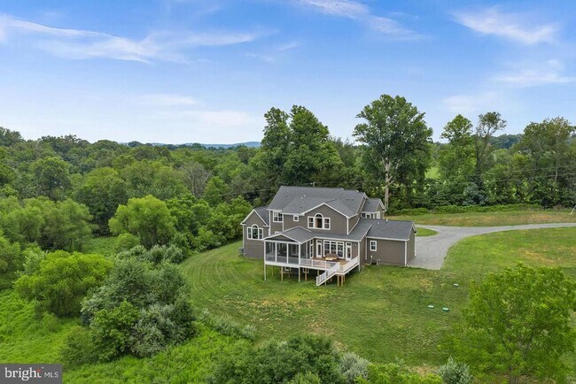 Building Photo - 38149 John Wolford Rd