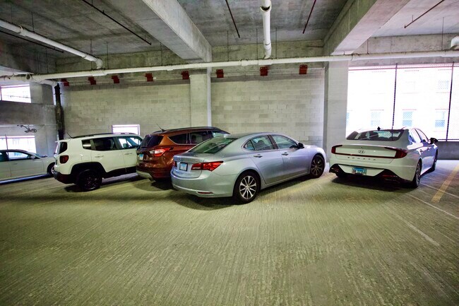 Building Photo - 1 E 8th St