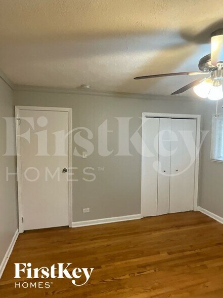 Building Photo - 22728 Ridgeway Ave