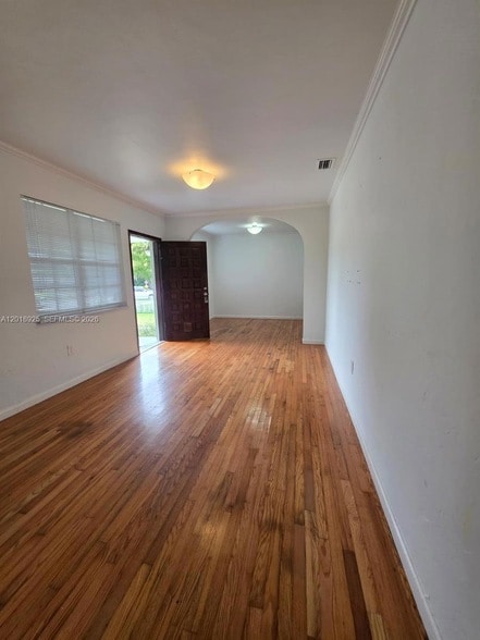 Building Photo - 1611 Coral Gate Dr