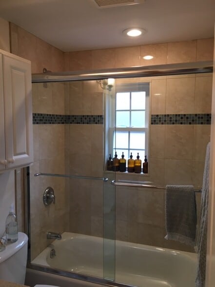 Bath - 29 Charlesbank Rd