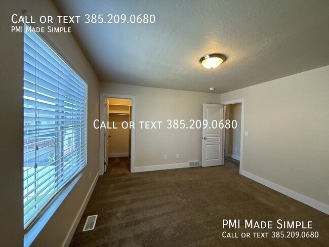 Building Photo - 126 W 3430