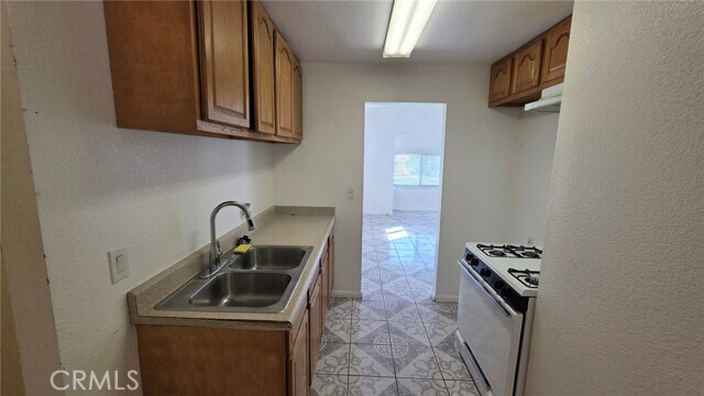 Building Photo - 210 S Main St