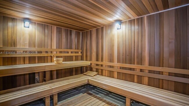 Building Photo - 400 Sunny Isles Blvd