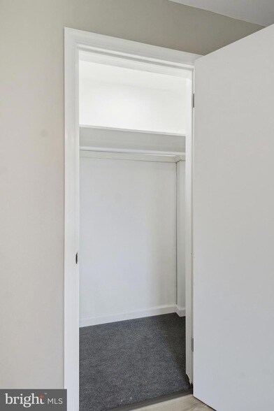 Building Photo - 219 3rd St