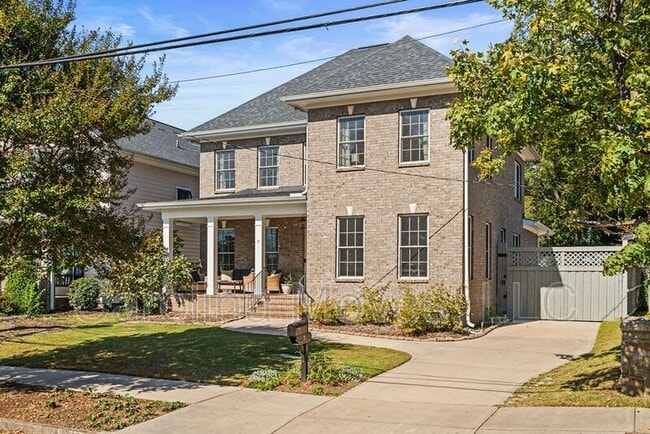 Building Photo - 7 James St