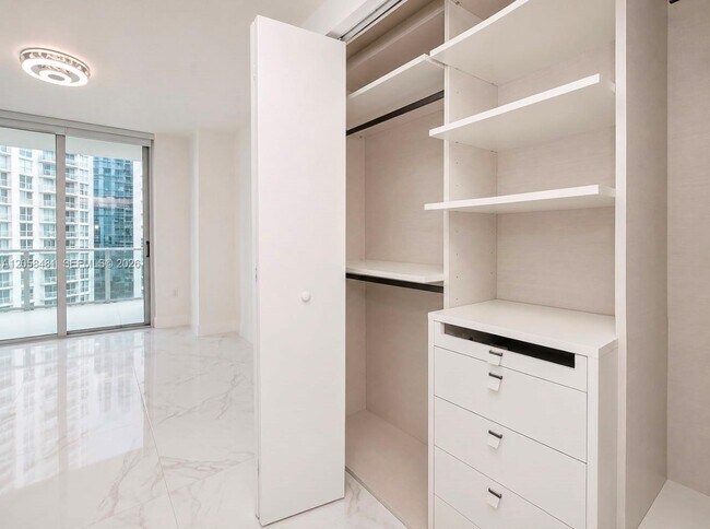 Building Photo - 300 Sunny Isles Blvd
