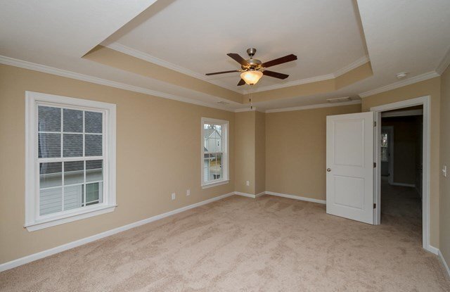 Building Photo - 558 Bunchgrass St