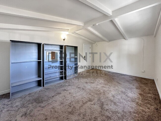 Building Photo - 938 W Berkeley Ct