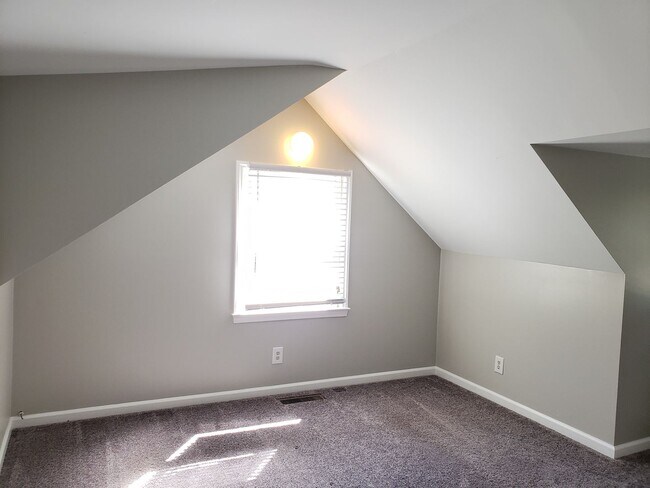 Building Photo - COMING SOON: Split bedroom in Davidson