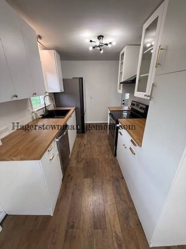 Building Photo - Greencastle - 3 BR Rancher