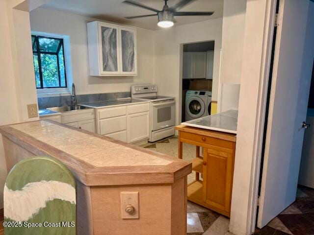 Building Photo - 250 Melaleuca Dr