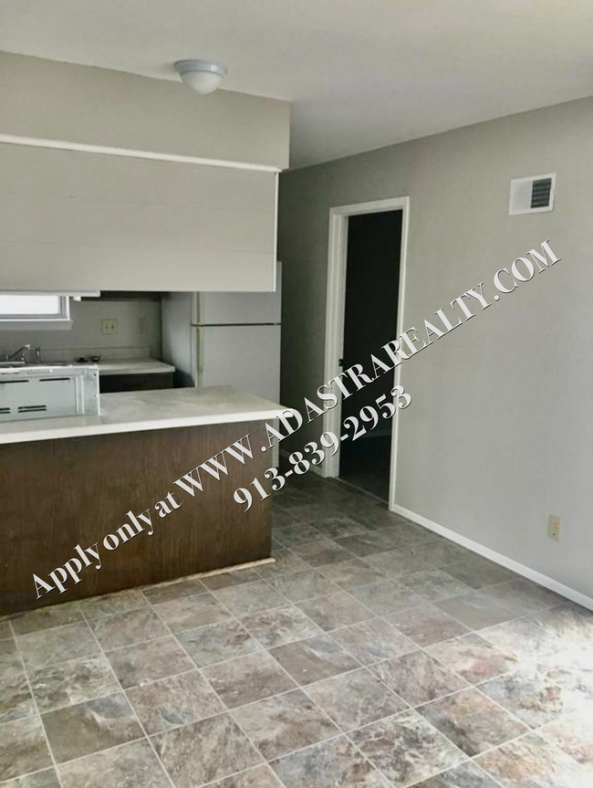 Building Photo - Nice 3 Bed 2 Bath Duplex in Leavenworth-Av...