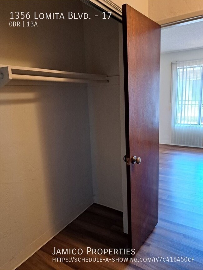 Building Photo - 1356 Lomita Blvd