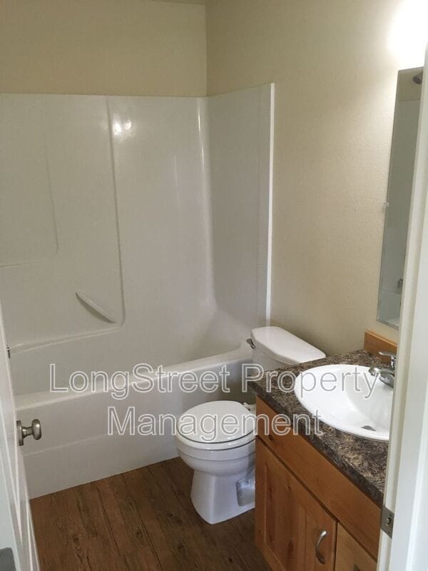 Building Photo - 1810 College St