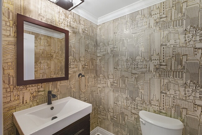 Building Photo - 105 Yarrow Ct