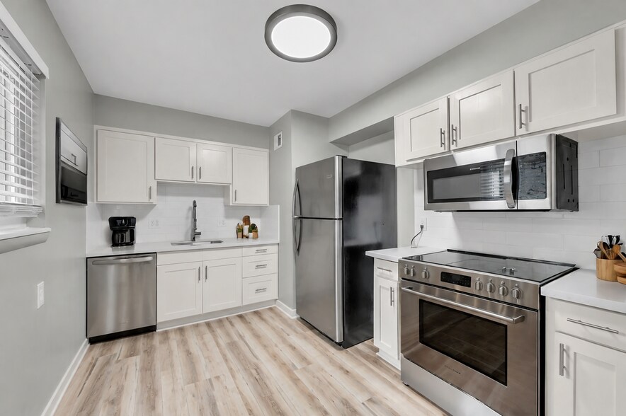 Interior Photo - KC Midtown