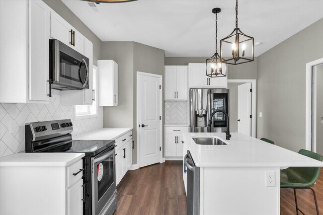 Building Photo - 3408 S Myra Ridge Dr