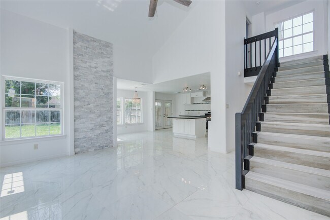 Building Photo - 4427 Waterfall Way