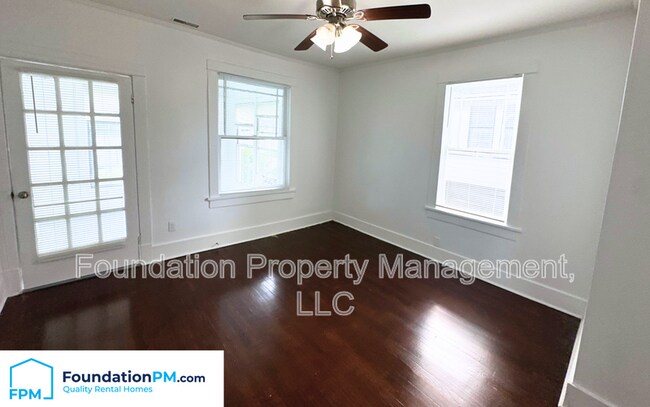 Building Photo - 1492 Faxon Ave