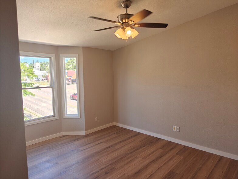 Building Photo - 3130 W 38th Ave