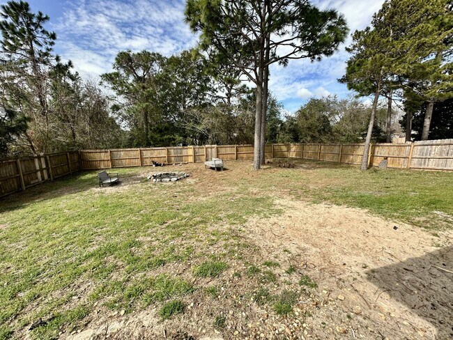Building Photo - 446 Chris Ln