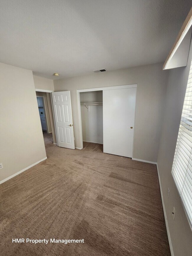 Building Photo - Gorgeous single family home in Chino