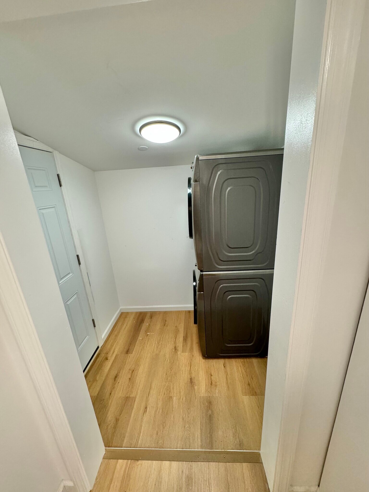 Building Photo - 36 Orchard St