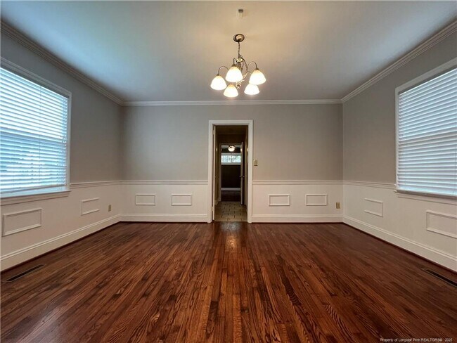 Building Photo - 401 Pilot Ave