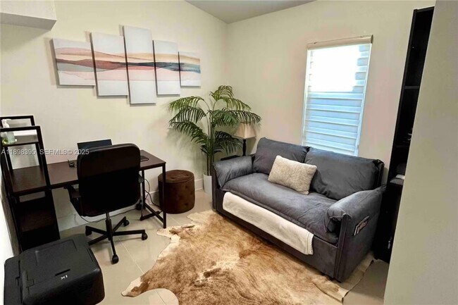 Building Photo - 3132 NW 43rd St