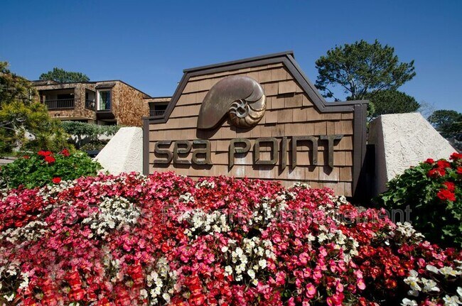 Building Photo - 2239 Del Mar Scenic Pkwy