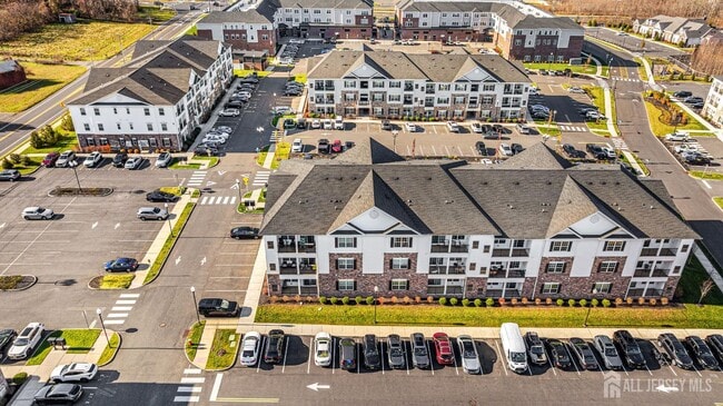 Building Photo - 718 Stiller Ln