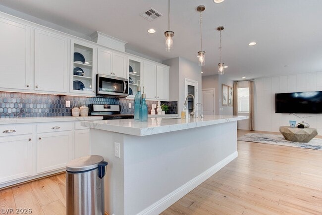 Building Photo - 8580 Luse St