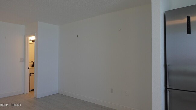 Building Photo - 935 S Atlantic Ave