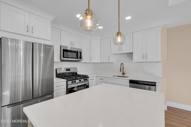 Building Photo - 39 Sea Drift Ave