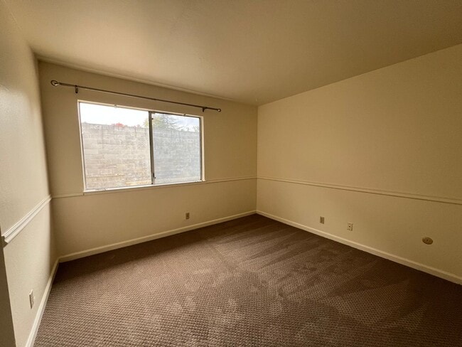 Building Photo - $500 MOVE IN SPECIAL!!!! 3 BEDROOM HOME IN PLEASANTON, CA!!!