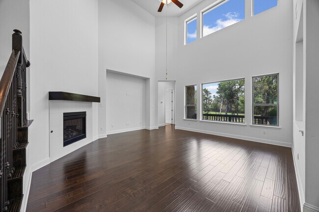 Building Photo - 567 Pecos River Xing