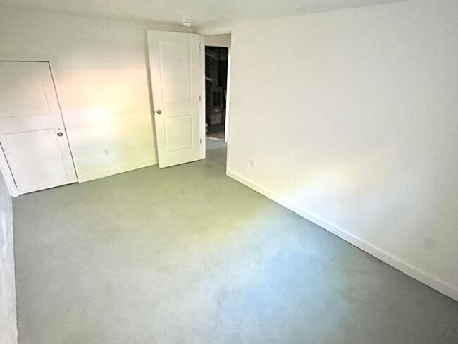 Building Photo - WILSM03