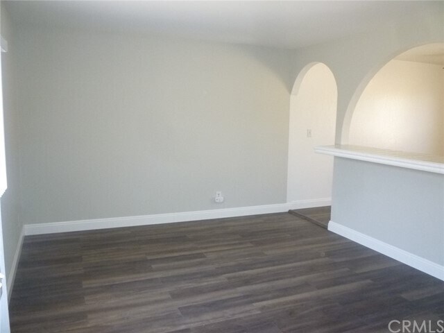 Building Photo - 15910 Harvard Blvd