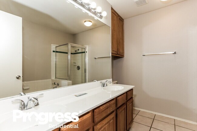 Building Photo - 1108 Cherrytree Dr