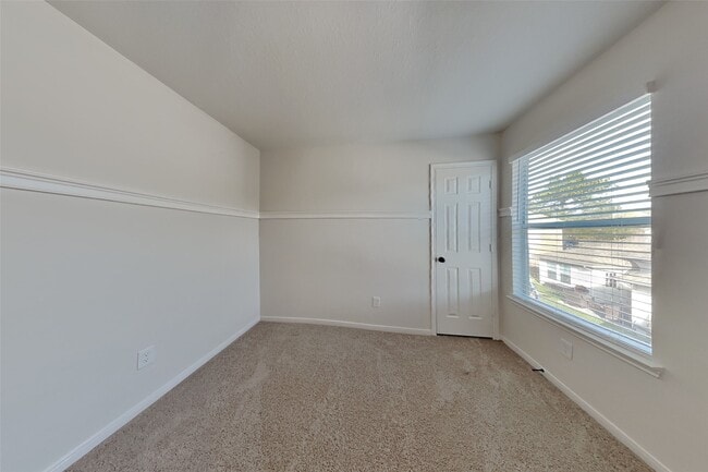 Building Photo - 2222 Princess Snow Cir