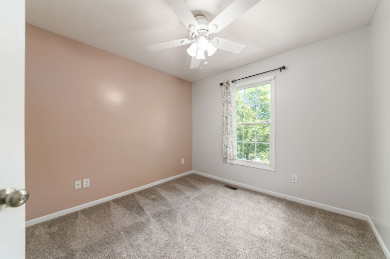 Building Photo - 8607 Clover Glade Dr