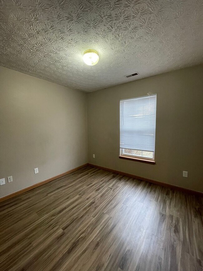 Building Photo - 3 Bedroom Home in West Lafayette