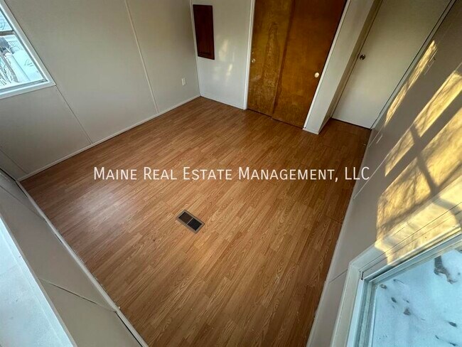 Building Photo - 51 Pheasant Hill Mobile Home Park